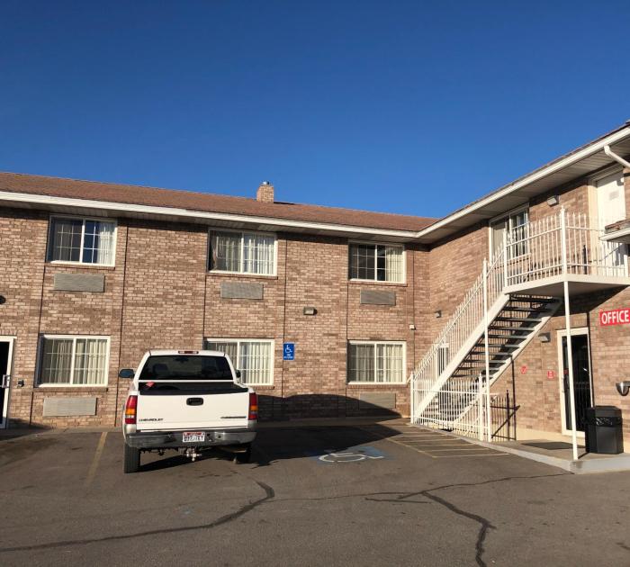 ameri stay inn and suites