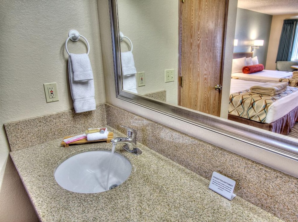 super 8 by wyndham florence or