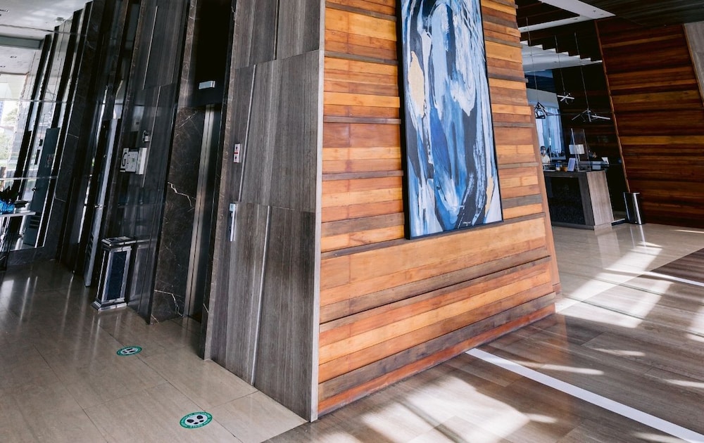 Arterra Hotel And Resort,,4 star