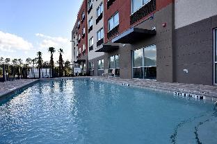 holiday inn express and suites orlando lake nona area