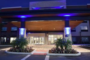 holiday inn express and suites orlando lake nona area