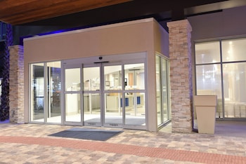holiday inn express and suites orlando lake nona area