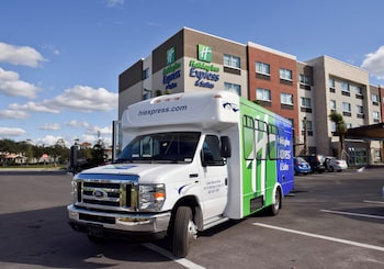 holiday inn express and suites orlando lake nona area