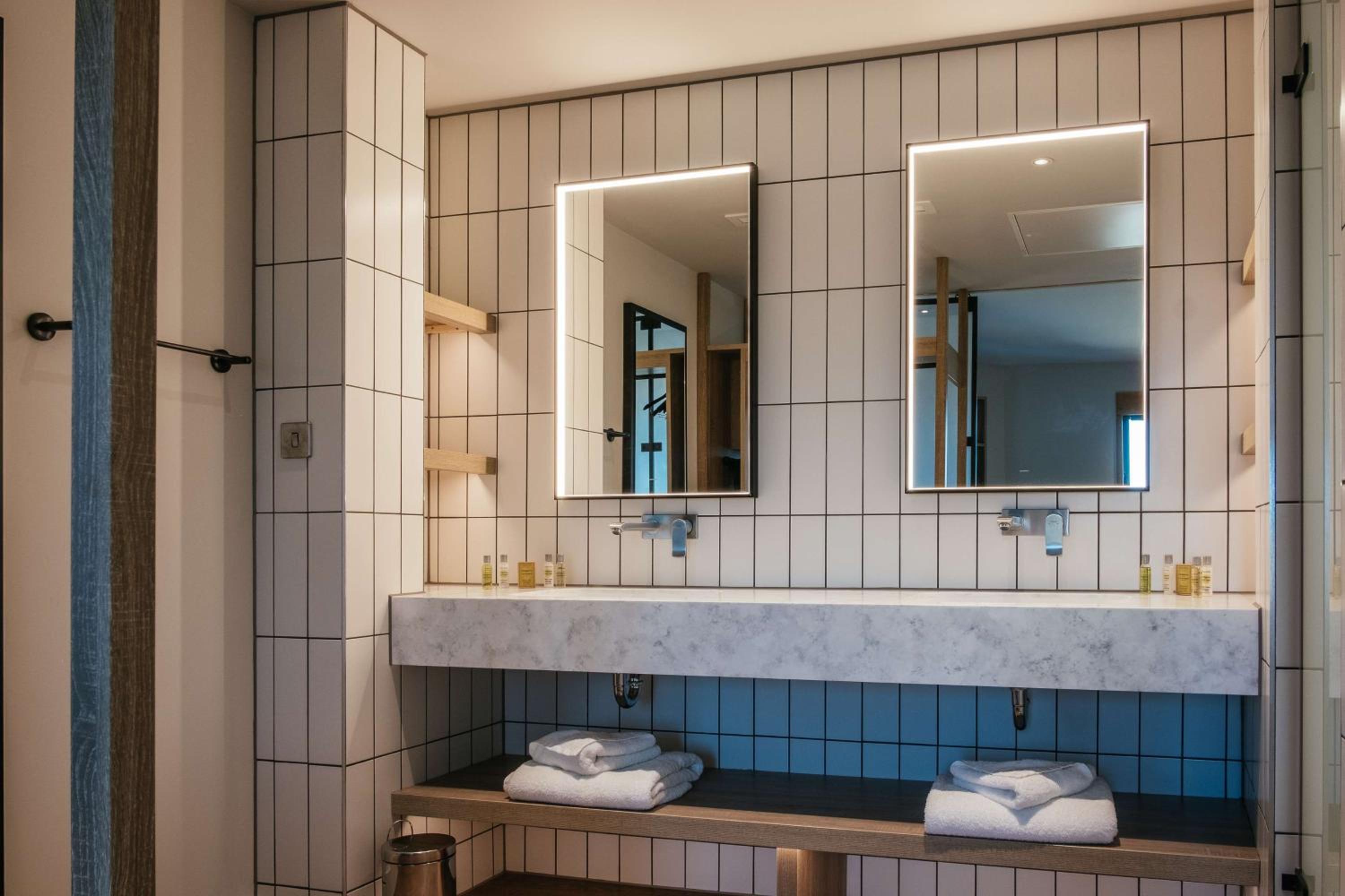 hilton garden inn conwy united kingdom