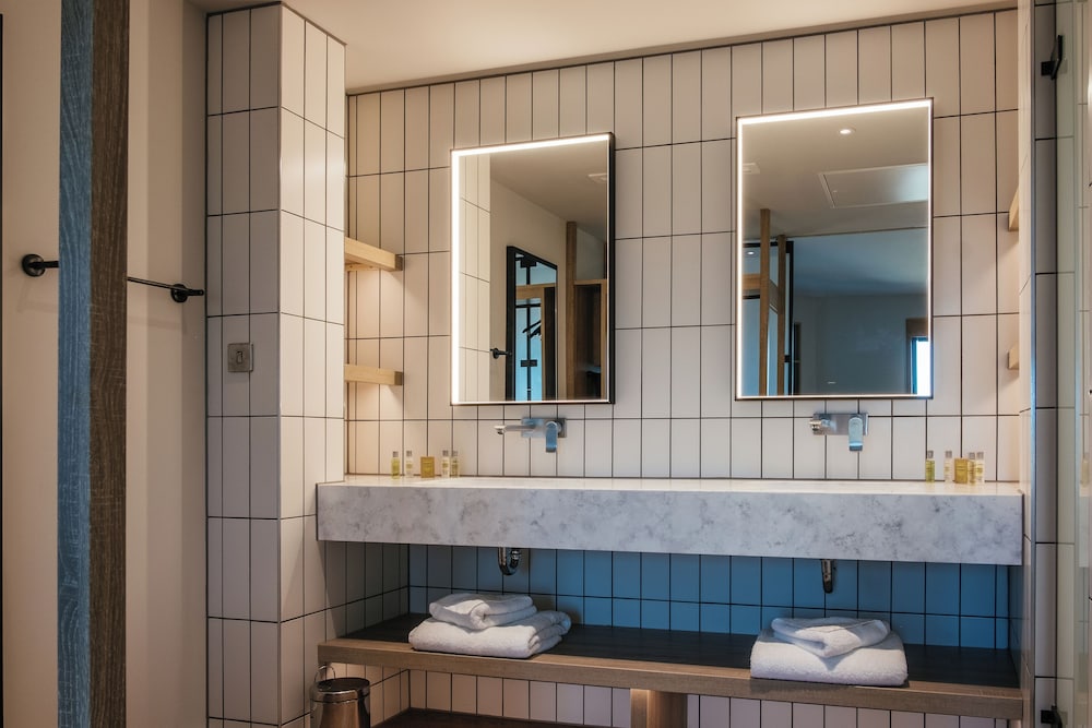 hilton garden inn conwy united kingdom