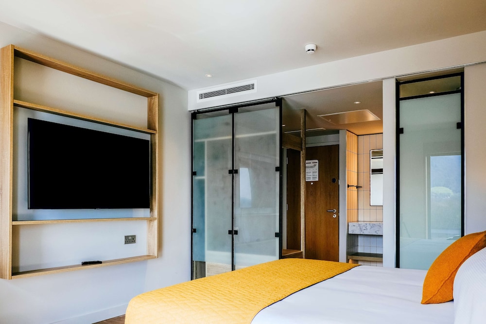 hilton garden inn conwy united kingdom