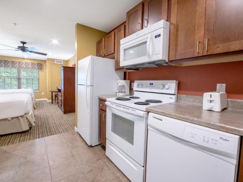 holiday inn club vacations fox river resort