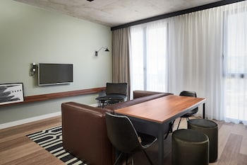 corendon apartments amsterdam schiphol airport hotel