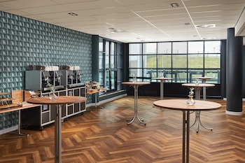 corendon apartments amsterdam schiphol airport hotel