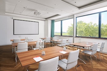 corendon apartments amsterdam schiphol airport hotel