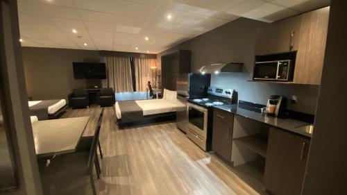 hotel and suites le dauphin drummondville
