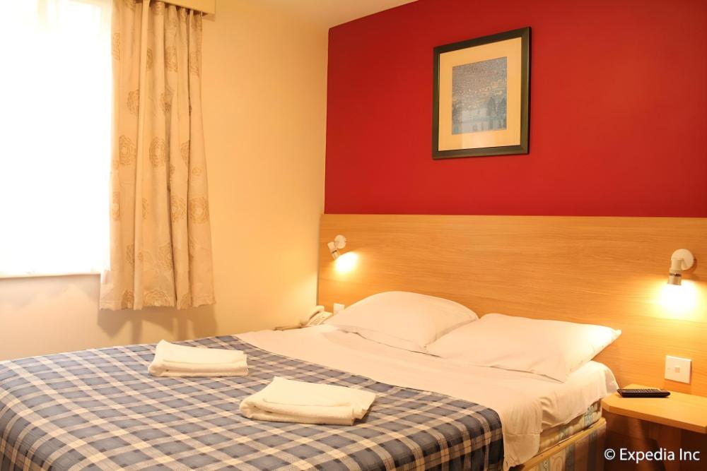 colliers hotel