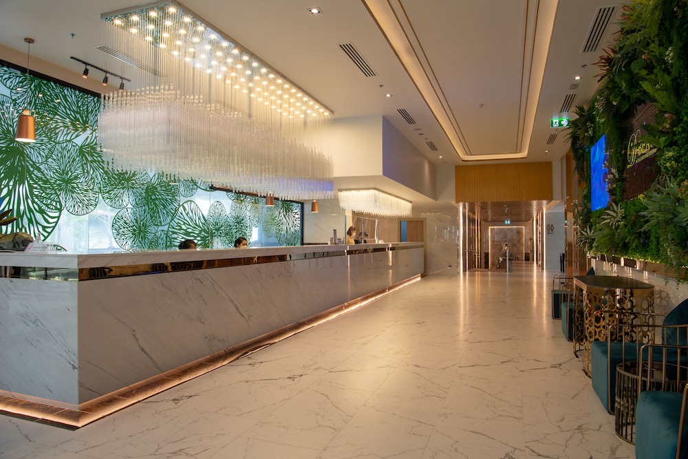 the pattaya discovery beach hotel pattaya