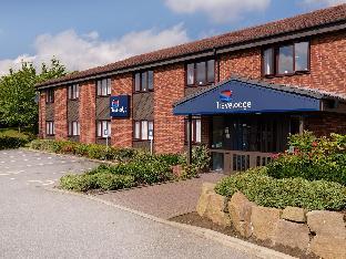 travelodge york tadcaster
