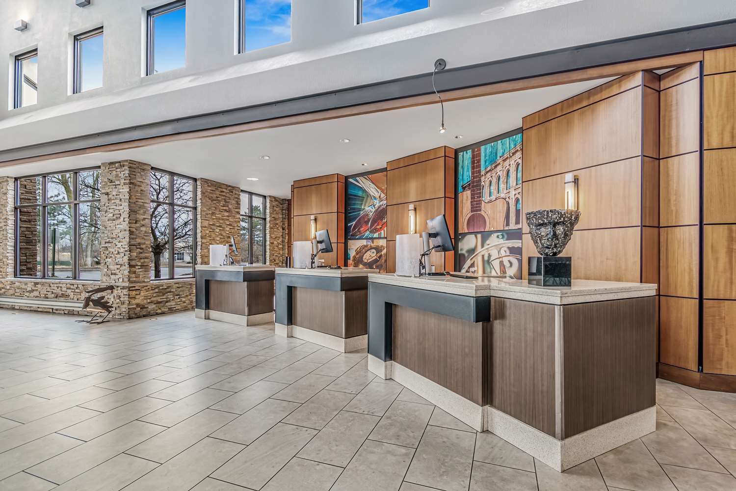 embassy suites by hilton detroit metro airport