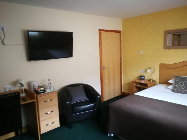 deveron lodge guest house