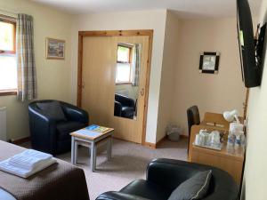 deveron lodge guest house