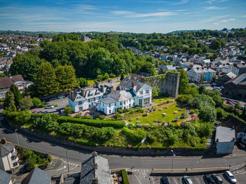 brecon castle hotel