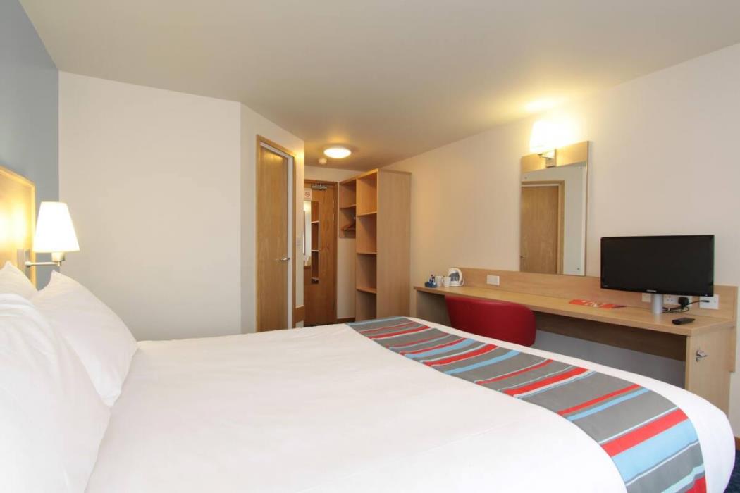 travelodge plymouth