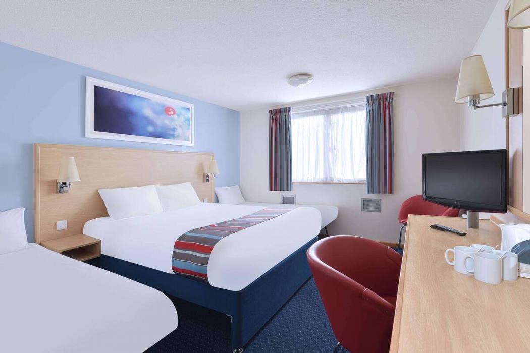 travelodge plymouth