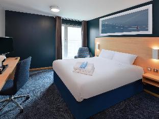 travelodge plymouth