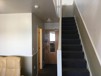 Moreton Park Lodge,,3 star