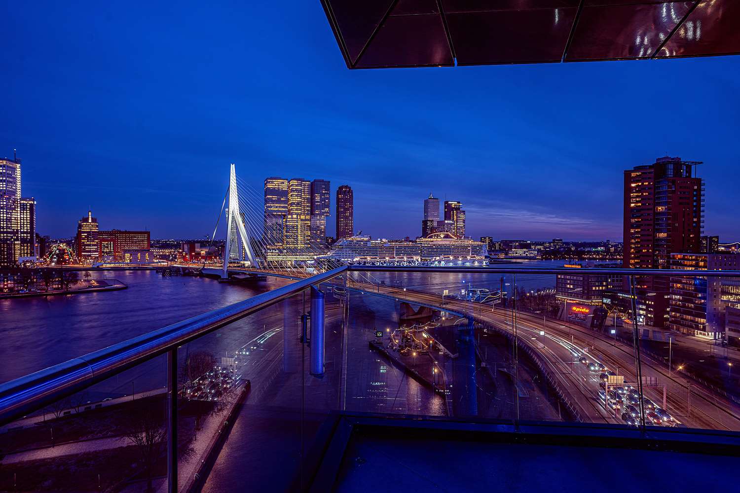 doubletree by hilton rotterdam centre