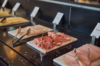 doubletree by hilton rotterdam centre