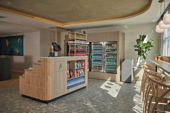 doubletree by hilton rotterdam centre