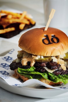 doubletree by hilton rotterdam centre