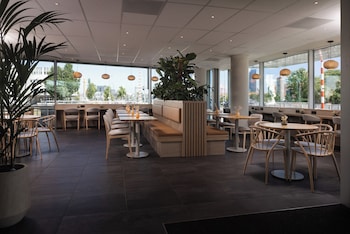 doubletree by hilton rotterdam centre