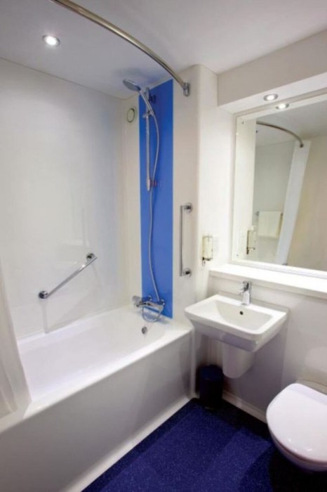 travelodge leatherhead
