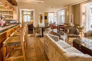 the lamplighter dining rooms