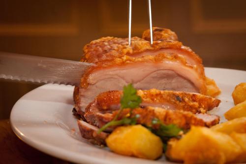 the lamplighter dining rooms