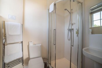 the lamplighter dining rooms