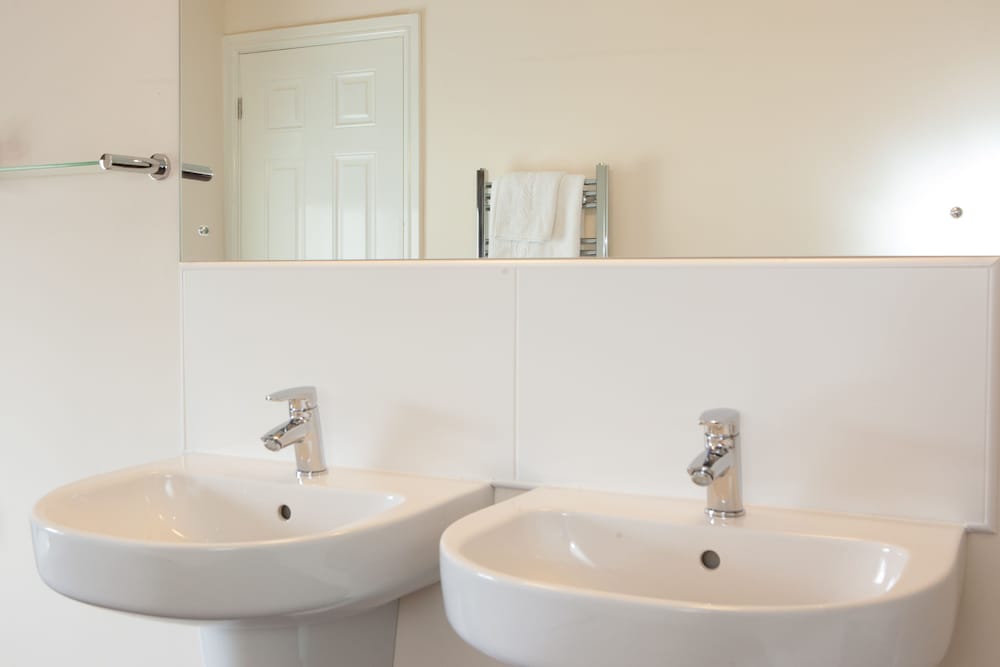 the lamplighter dining rooms