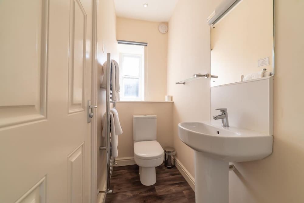 the lamplighter dining rooms