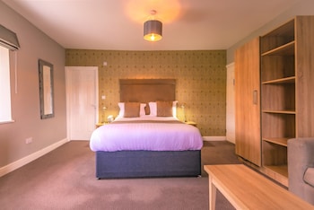 the lamplighter dining rooms