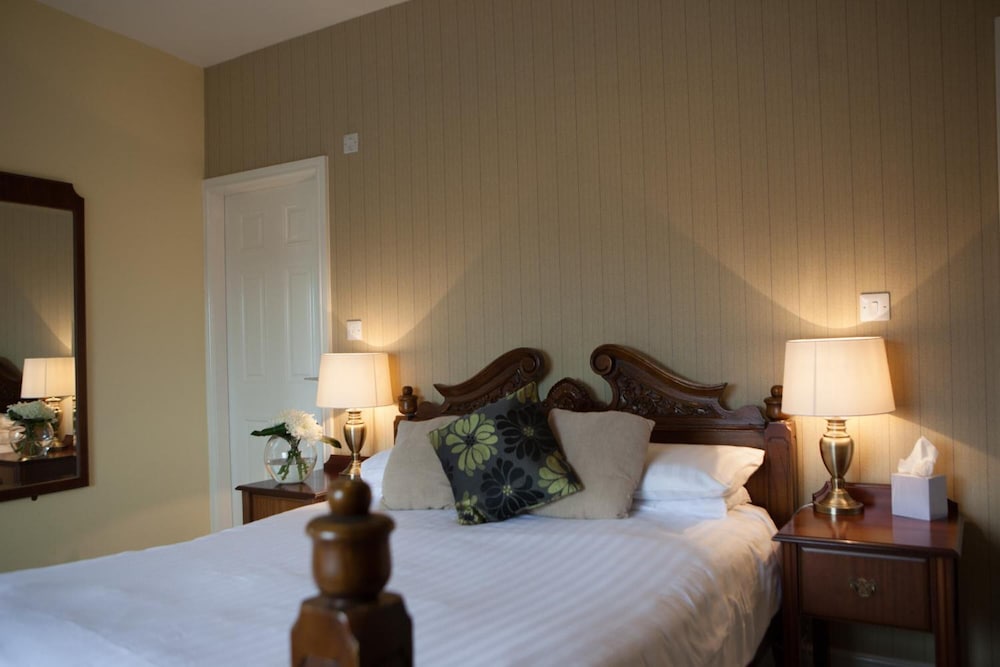 the lamplighter dining rooms