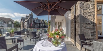 the lamplighter dining rooms