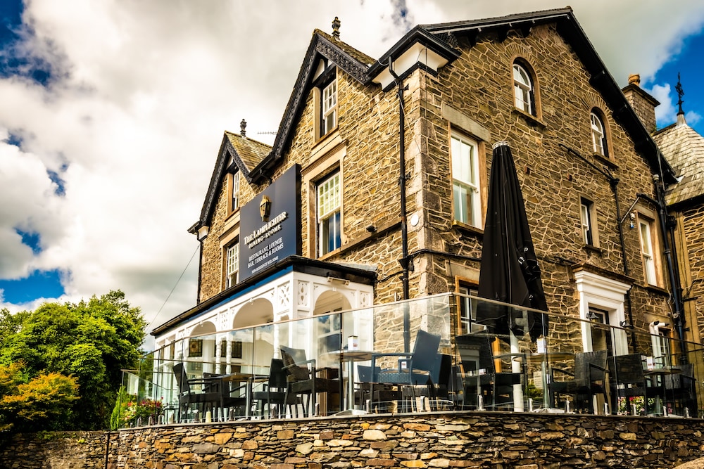 the lamplighter dining rooms