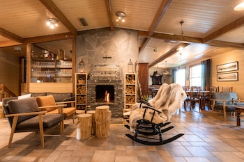 Lapland Hotels Ounasvaara Chalets,Rovaniemi>>Lapland,4 star
