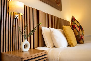 the scole hotel