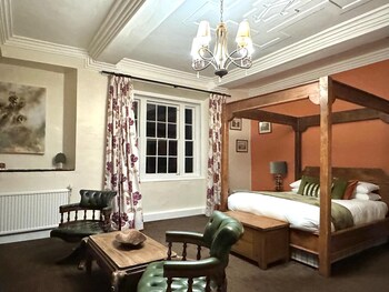 the scole hotel