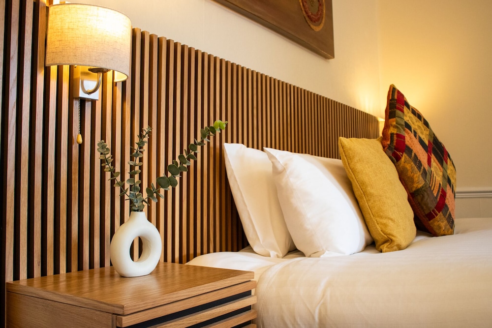 the scole hotel