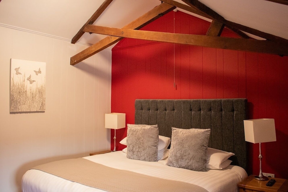 the scole hotel