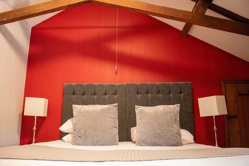 the scole hotel