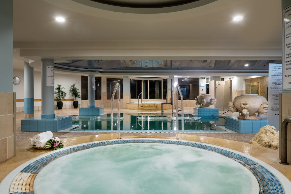 leonardo plaza dead sea