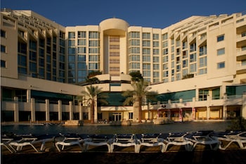leonardo plaza dead sea
