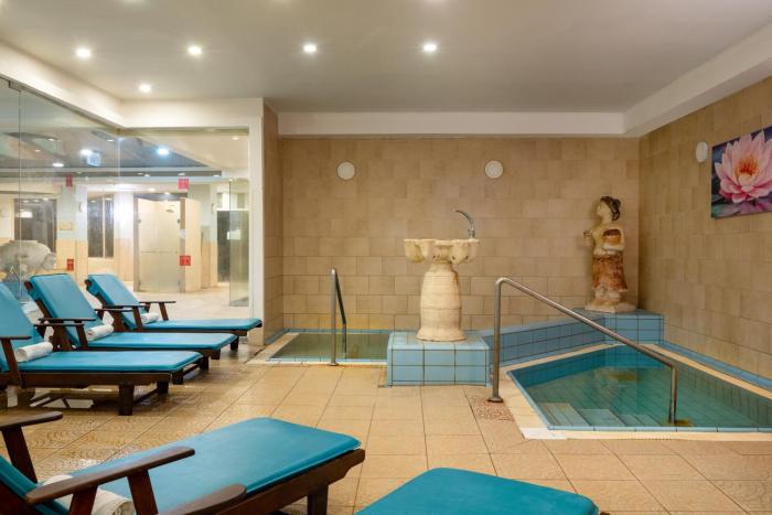 leonardo plaza dead sea